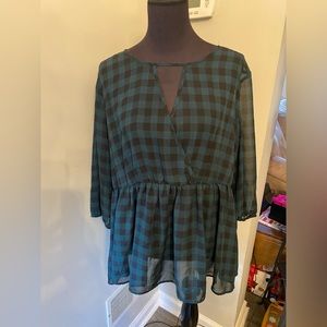 Torrid baby doll keyhole, neckline shirt, size 2
